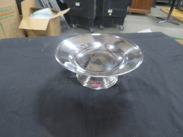 7.5 Inch NEW Stainless Steel Footed Dish. 14XBID