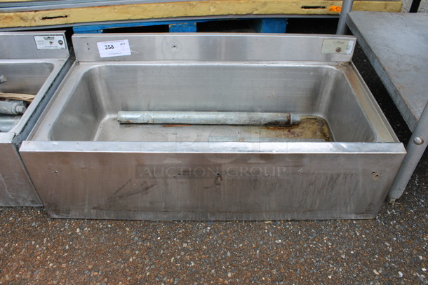 Krowne Stainless Steel Commercial Ice Bin. Comes w/ Legs. 35.5x17.5x12.5, 25"