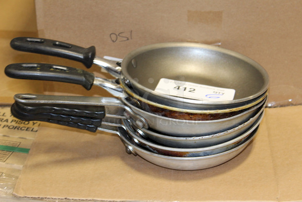 AMAZING! Vollrath 67807 7" Non-Stick Aluminum Frying Pan w/ Vented Silicone Handle. 6x Your Bid