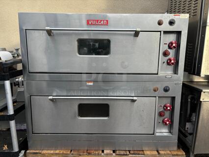 VULCAN Electric Pizza 2 Deck Oven
4 sheet pan capacity 480 Volts 3 phase