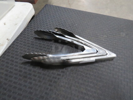 Stainless Steel Tong. 3XBID