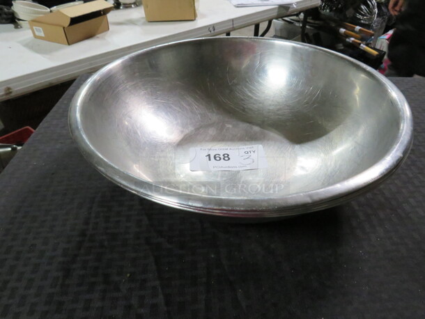 15 Inch Stainless Steel Mixing Bowl. 3XBID