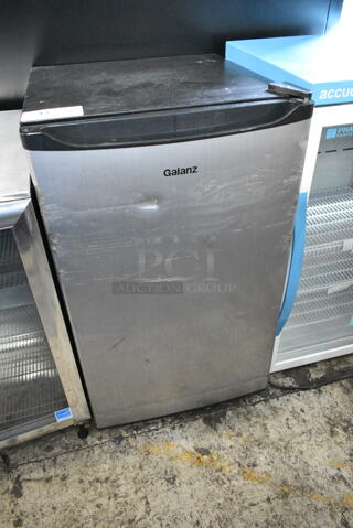 Galanz GL43S5 Mini Cooler. 115 Volts, 1 Phase. Tested and Working!