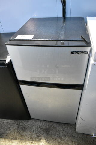 Thomson TFR834-6COM Metal Cooler w/ Freezer. 115 Volts, 1 Phase. 