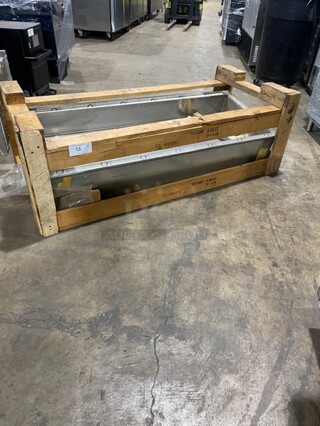 BRAND NEW! IN THE CRATE! Atlas Metal Commercial Hot Food Well Unit! All Stainless Steel! 208V 1 Phase! Model: WH-4 SN: 3038-12-A!