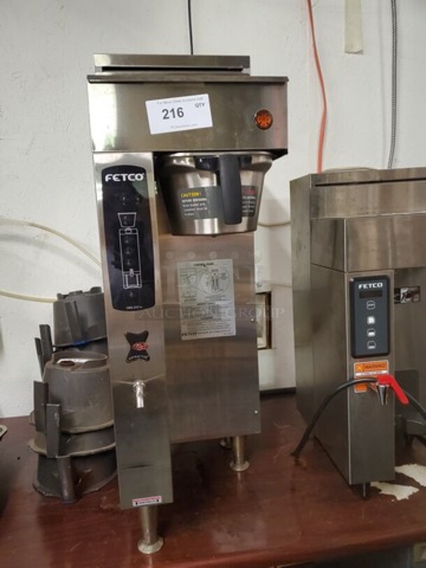 Fetco CBS-2051e Extractor Single Station 1 Gallon Coffee Brewer 120V - Item #1125081