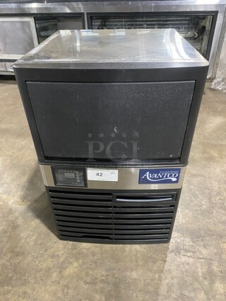 Avantco Commercial Undercounter Ice Making Machine! With Built In Ice Bin! With Stainless Steel Body! 115V! Model: 194UCF120A SN: 194UCF120A-23090071! 