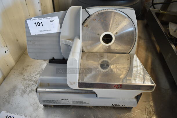 The Metal Ware FS-160 Metal Countertop Meat Slicer. 120 Volts, 1 Phase. Tested and Working! - Item #1117379