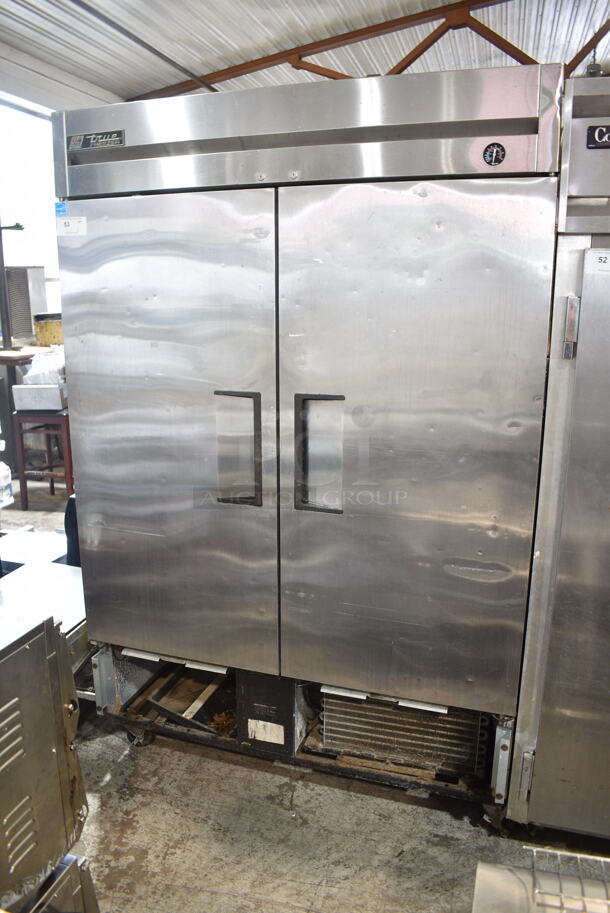 True T-49F ENERGY STAR Stainless Steel Commercial 2 Door Reach In Freezer on Commercial Casters. 115 Volts, 1 Phase. Tested and Powers On But Does Not Get Cold