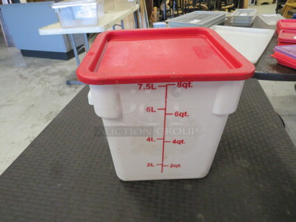 8 Quart Food Storage Container With Lid. 3XBID