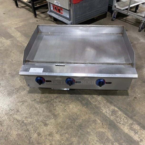 Star Max 36 Inch Natural Gas Powered Stainless Steel Commercial Counter Top Griddle! On Legs! 
