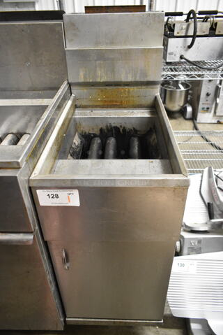 2015 Pitco Frialator 40S Stainless Steel Commercial Floor Style Natural Gas Powered Deep Fat Fryer. 105,000 BTU. 