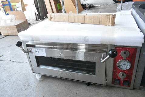 BRAND NEW SCRATCH AND DENT! Avantco 177DPO18S Stainless Steel Countertop Electric Oven. 120 Volts, 1 Phase. Tested and Working!