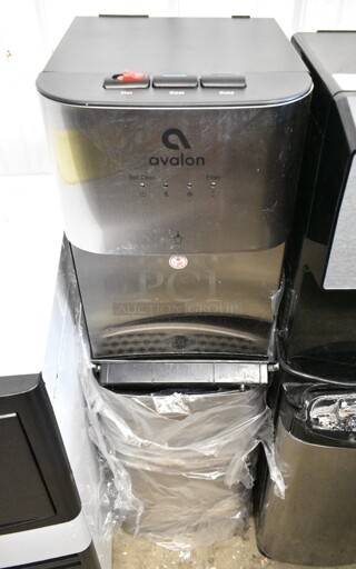 LIKE NEW! Avalon A25 Self Cleaning Bottleless Water Cooler Dispenser. 115 Volts, 1 Phase. Tested and Working!