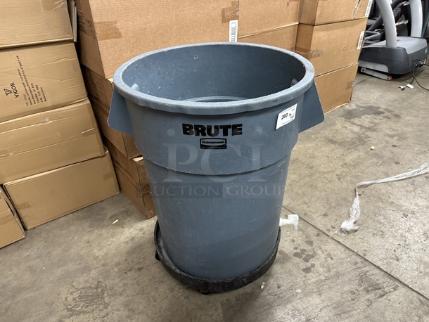Rubbermaid Brute Gray Poly Trash Can w/ Spigot on Dolly.