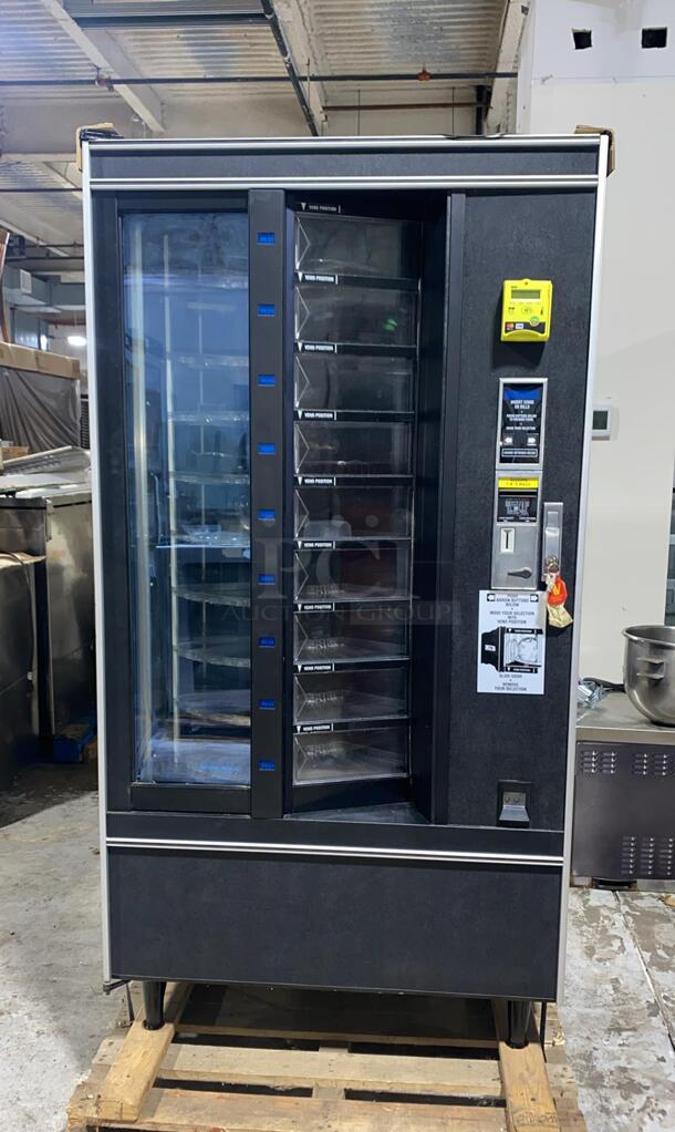 Crane National Shoppertron 431 Rotating Cold Food Vending Machine - Item #1127120