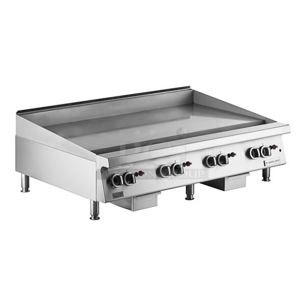 BRAND NEW SCRATCH AND DENT! 2023 Garland 372GT48GT48N Stainless Steel Commercial Natural Gas 48" Countertop Griddle with Thermostatic Controls. 112,000 BTU