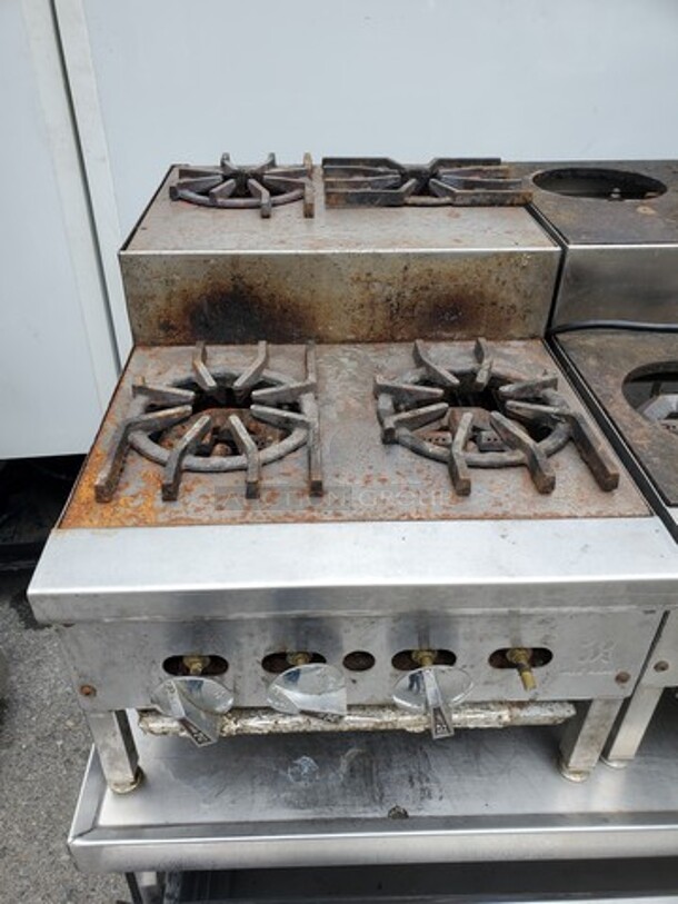 ALL ONE MONEY! Two (4)Burners, Natural Gas, Countertop Stove (Missing Tag, One is missing parts) 18"X30"X15"