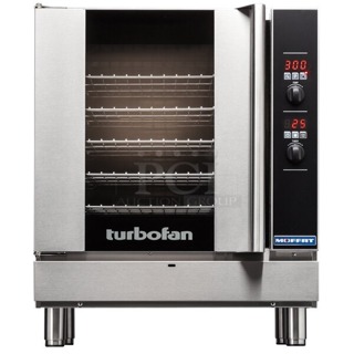 BRAND NEW SCRATCH & DENT! Moffat G32D5-1-N Turbofan Single Deck Full Size Natural Gas Digital Convection Oven with Steam Injection - 110-120V, 1 Phase, 33,000 BTU. Inside Glass is broken, Exterior glass is fine. 28-7/8x31-7/8x35-7/8