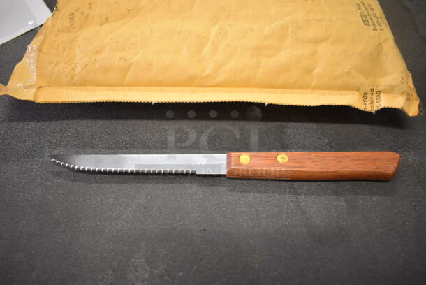 24 BRAND NEW! Thunder Group Stainless Steel Serrated Knives w/ Wooden Handle. 8". 24 Times Your Bid!