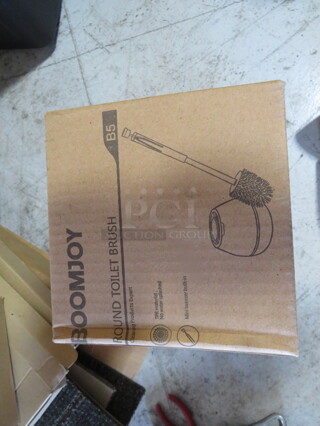 NEW Boomjoy Replacement Toilet Brush. 2XBID