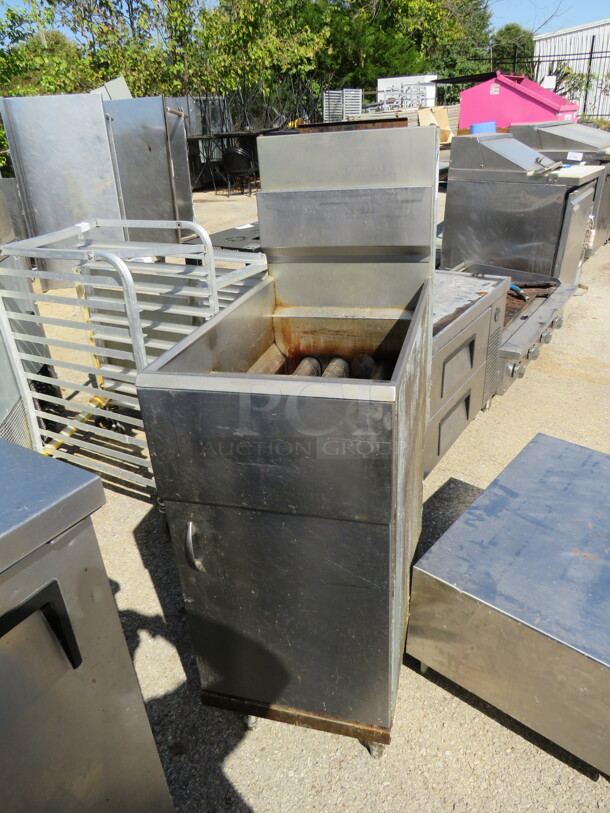 One Pitco Natural Gas Deep Fryer. Model# 40S.  15X30X50. $1380.00 - Item #1145517