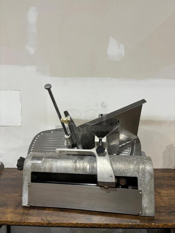 Hobart 1612 Commercial Deli Meat Slicer TESTED WORKS GREAT
