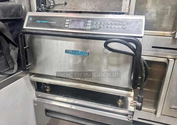 Excellent Condition TurboChef Ventless High h Batch 2  C Rapid Cook Oven, 208V 1-phase 5700 Watts Working