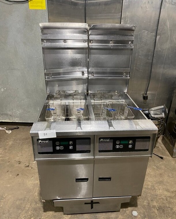 Pitco Frialator Stainless Steel Commercial Natural Gas Powered 2 Bay Deep Fat Fryer w/ 4 Metal Fry Baskets! On Commercial Casters! MODEL SSH55 SN: G15AD080351 115V - Item #1117004