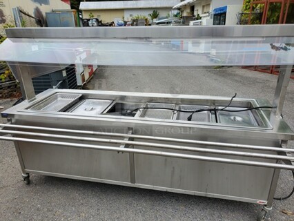 Eagle Cold Salad Bar
Very Nice Condition
Good Working Condition
On Casters