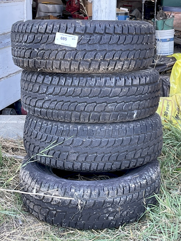 LIGHTLY USED! Snow Groove Tires With TSMI #13 Road Grip Steel Passenger and Light Truck Tire Studs. 4x Your Bid