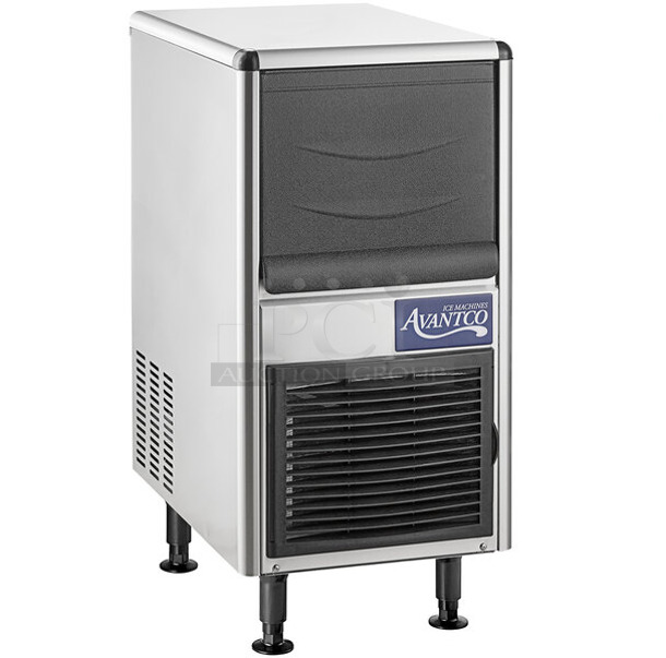 BRAND NEW SCRATCH AND DENT! 2023 Avantco Ice UC-B-77-A 14 13/16" Air Cooled Undercounter Bullet Ice Machine - 96 lb. 