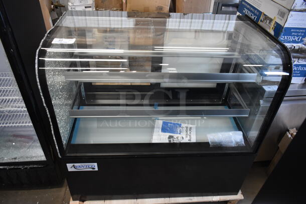 BRAND NEW SCRATCH AND DENT! Avantco 193BC48HCB  48" Curved Glass Black Refrigerated Bakery Display Case. See Pictures For Broken Left Side Pane. 110-120 Volts, 1 Phase. Tested and Powers On But Does Not Get Cold
