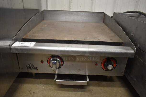 Star Max Stainless Steel Commercial Countertop Electric Powered Flat Top Griddle. 208/240 Volts, 1 Phase. 