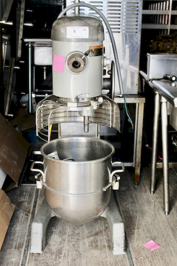 AMAZING! Hobart Model D340 40 Quart Mixer With 15 Min timer, Push Button on/off switches, 208v/3ph/60hz/1.5hp/5amp 575 lbs, Includes: SS Bowl, (2) Flat beaters &  Dough hook - 22 1/4" W x 30 1/4" D x 50 7/8" H