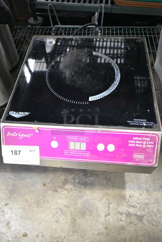 Vollrath Intrigue Electric Powered Single Burner Induction Range. 208/240 Volts, 1 Phase. 