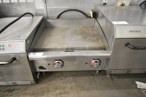 Star Max Stainless Steel Commercial Countertop Electric Powered Flat Top Griddle. 208-240 Volts, 1 Phase. 