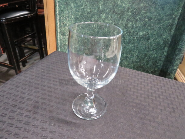 Stem Water/Wine Glass. 7XBID