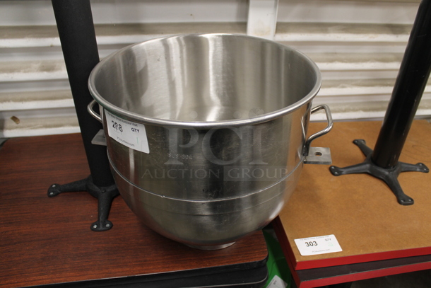 BRAND NEW SCRATCH AND DENT! Stainless Steel Mixing Bowl