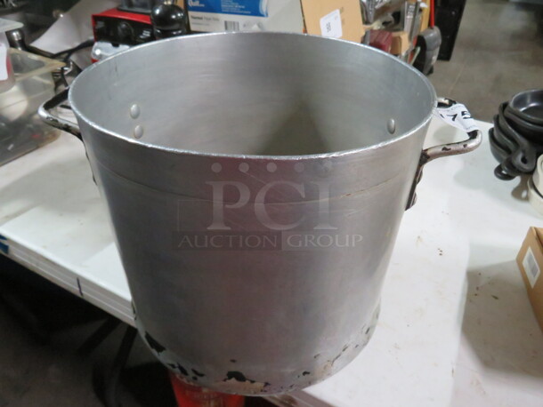 One 12X11 Aluminum Stock Pot.